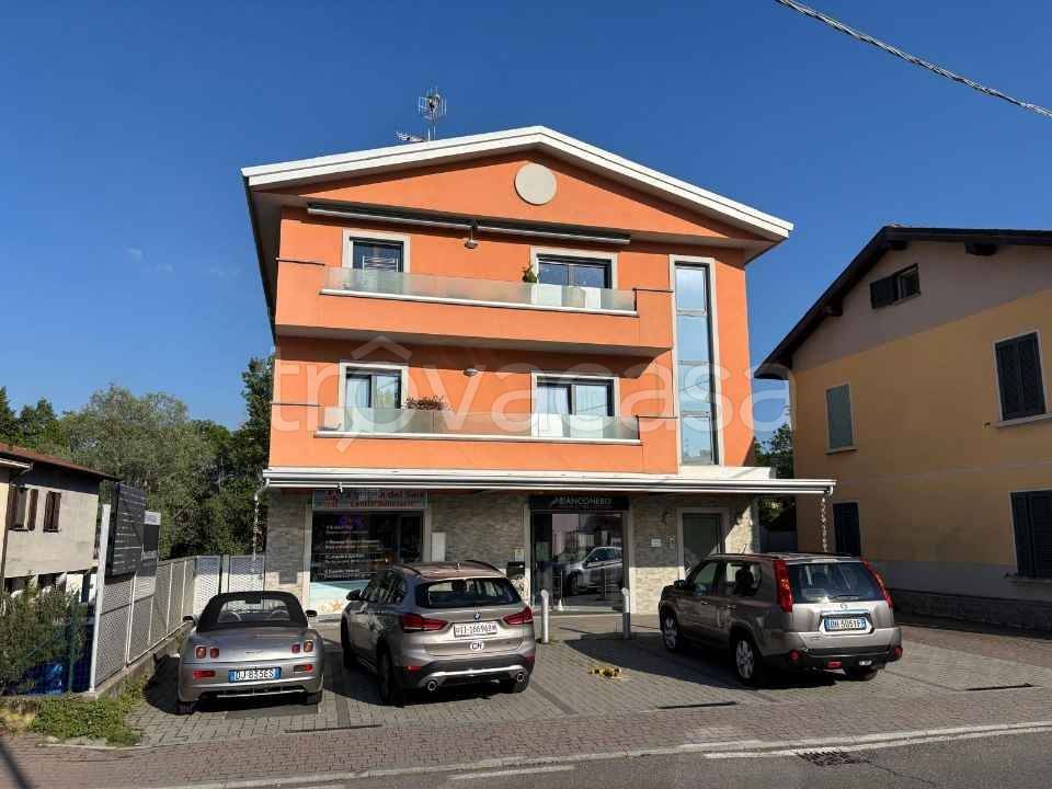 appartamento in vendita a Cantello in zona Gaggiolo