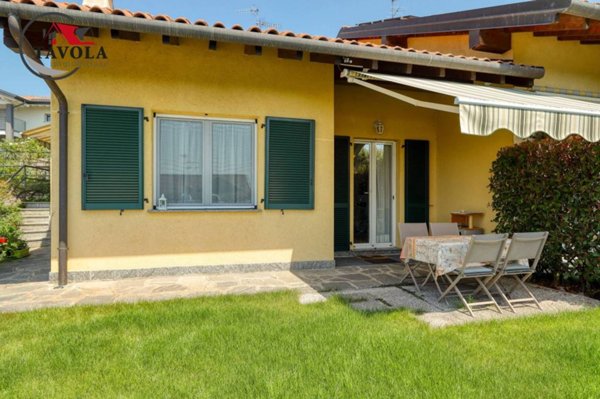 casa indipendente in vendita a Cantello