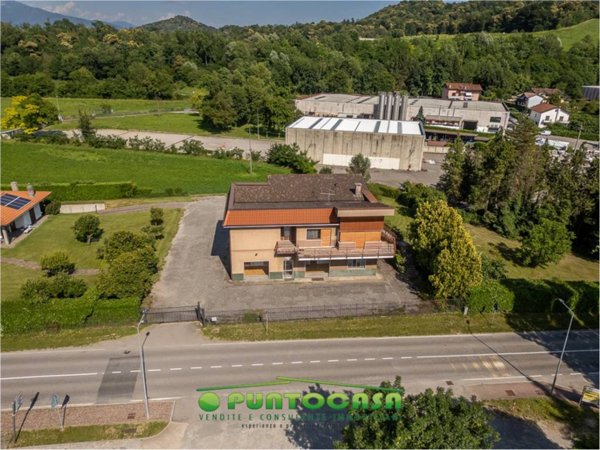 intera palazzina in vendita a Cantello in zona Gaggiolo