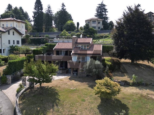 casa indipendente in vendita a Cantello