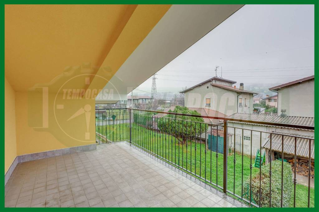 appartamento in vendita a Caravate