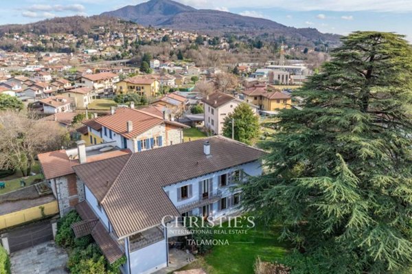 casa indipendente in vendita a Caravate