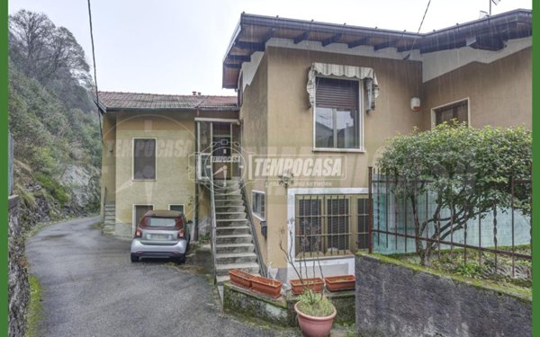 appartamento in vendita a Caravate