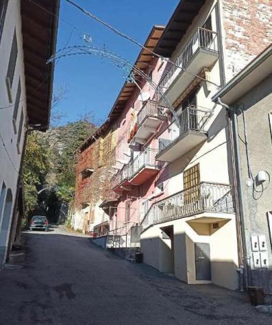 appartamento in vendita a Caravate