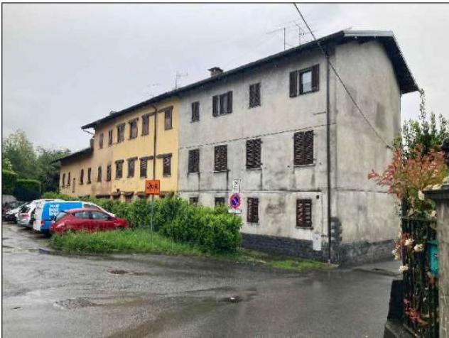 appartamento in vendita a Caravate