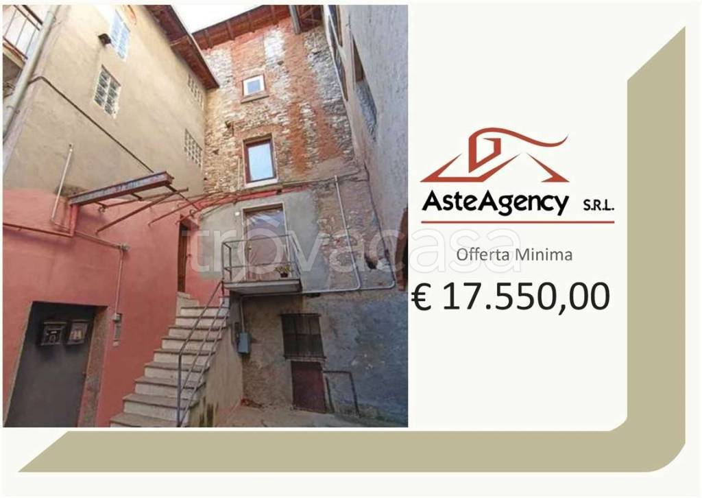 appartamento in vendita a Caravate