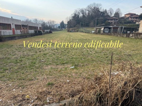 terreno edificabile in vendita a Caravate