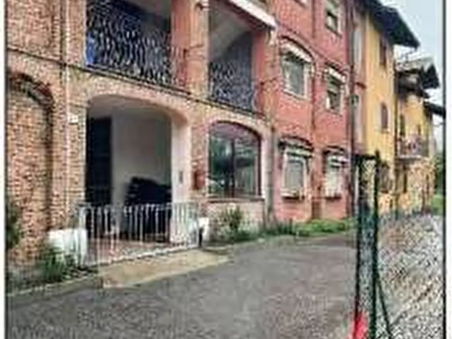 appartamento in vendita a Caravate