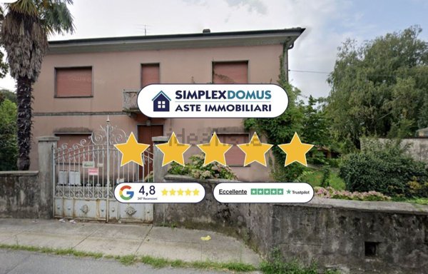 casa indipendente in vendita a Caravate