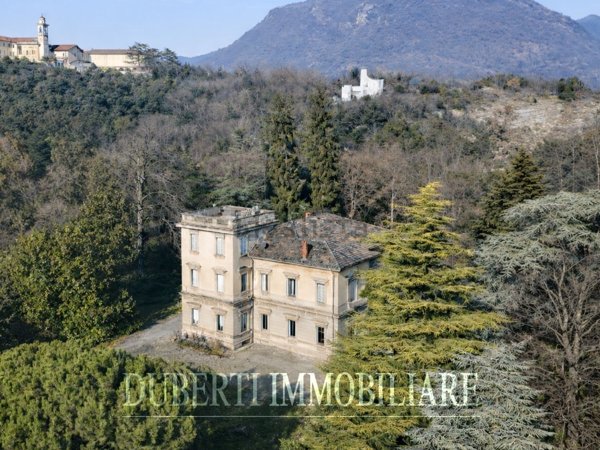 casa indipendente in vendita a Caravate