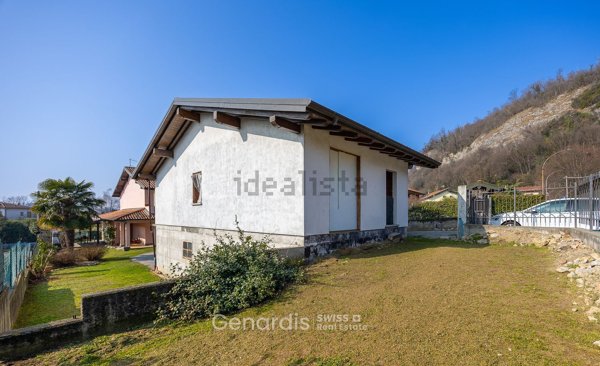 casa indipendente in vendita a Caravate