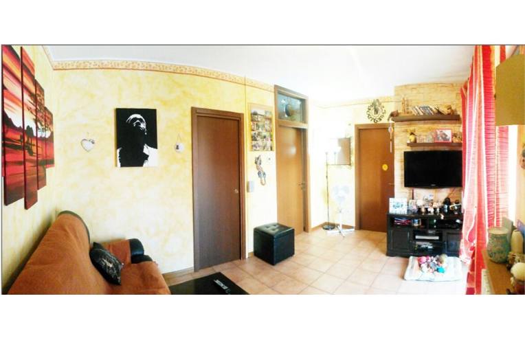 appartamento in vendita a Caravate