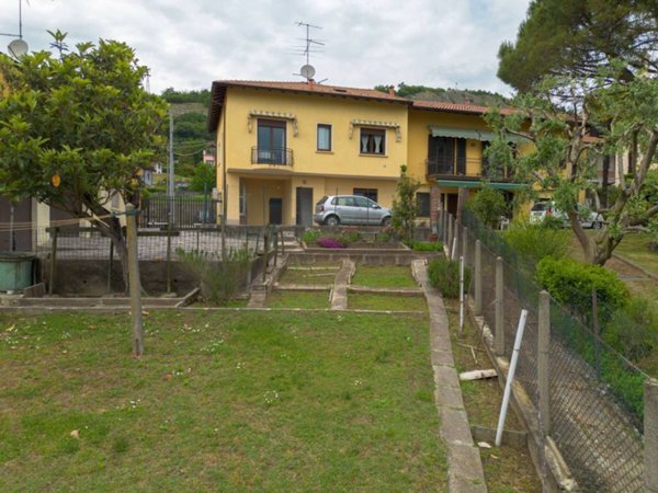 casa indipendente in vendita a Caravate in zona San Clemente