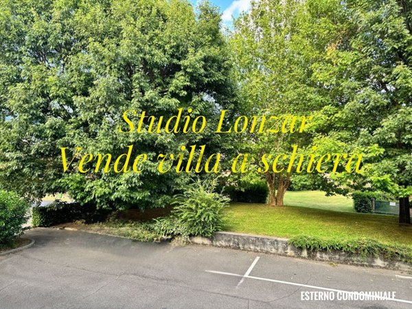 casa indipendente in vendita a Caravate in zona Canton d'Oro