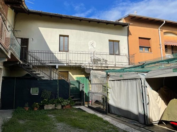 appartamento in vendita a Cardano al Campo