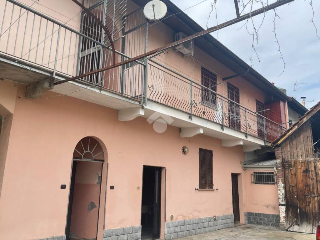 appartamento in vendita a Cardano al Campo