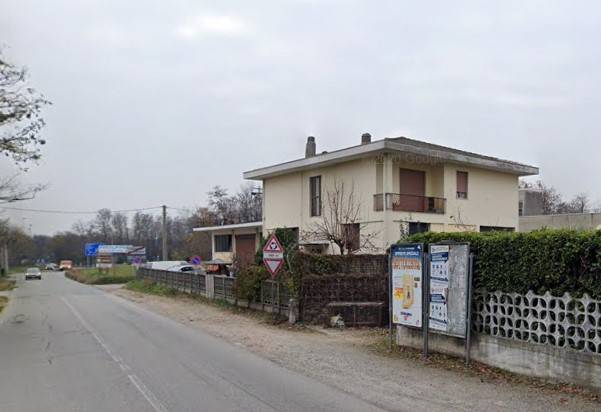 casa indipendente in vendita a Cardano al Campo