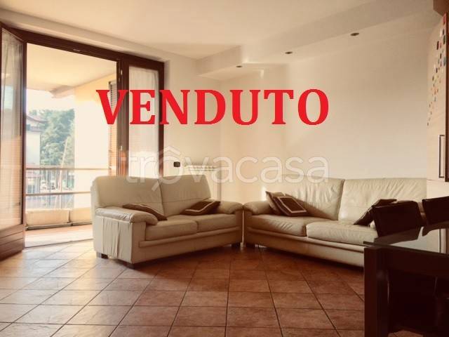 appartamento in vendita a Cardano al Campo