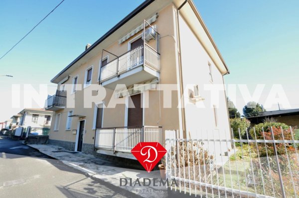 appartamento in vendita a Cardano al Campo