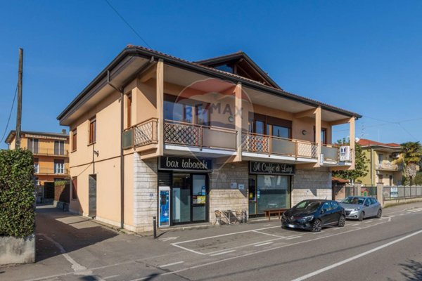 casa indipendente in vendita a Cardano al Campo