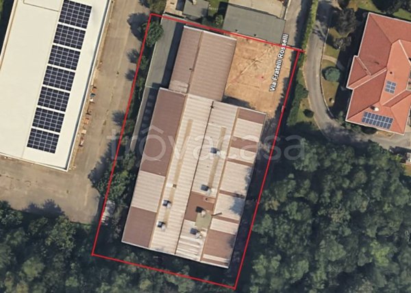 locale commerciale in vendita a Cardano al Campo