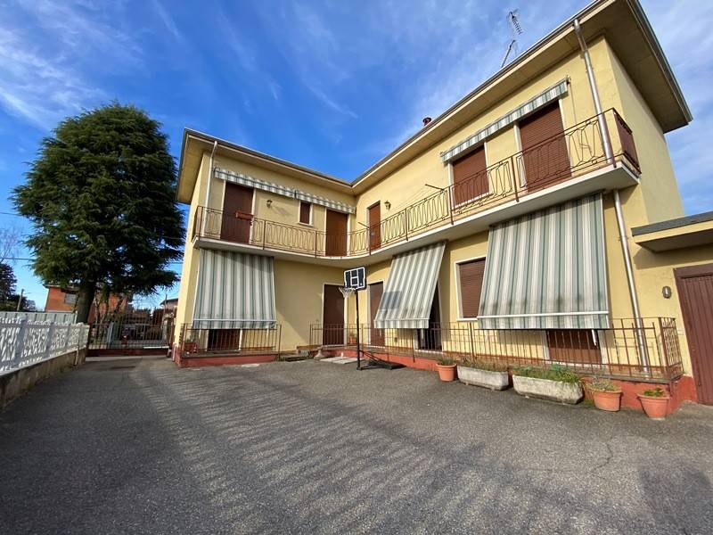appartamento in vendita a Cardano al Campo