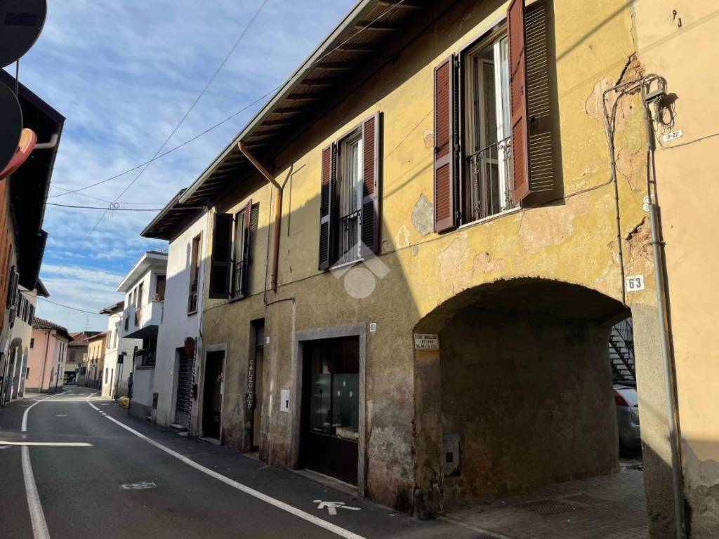 appartamento in vendita a Cardano al Campo