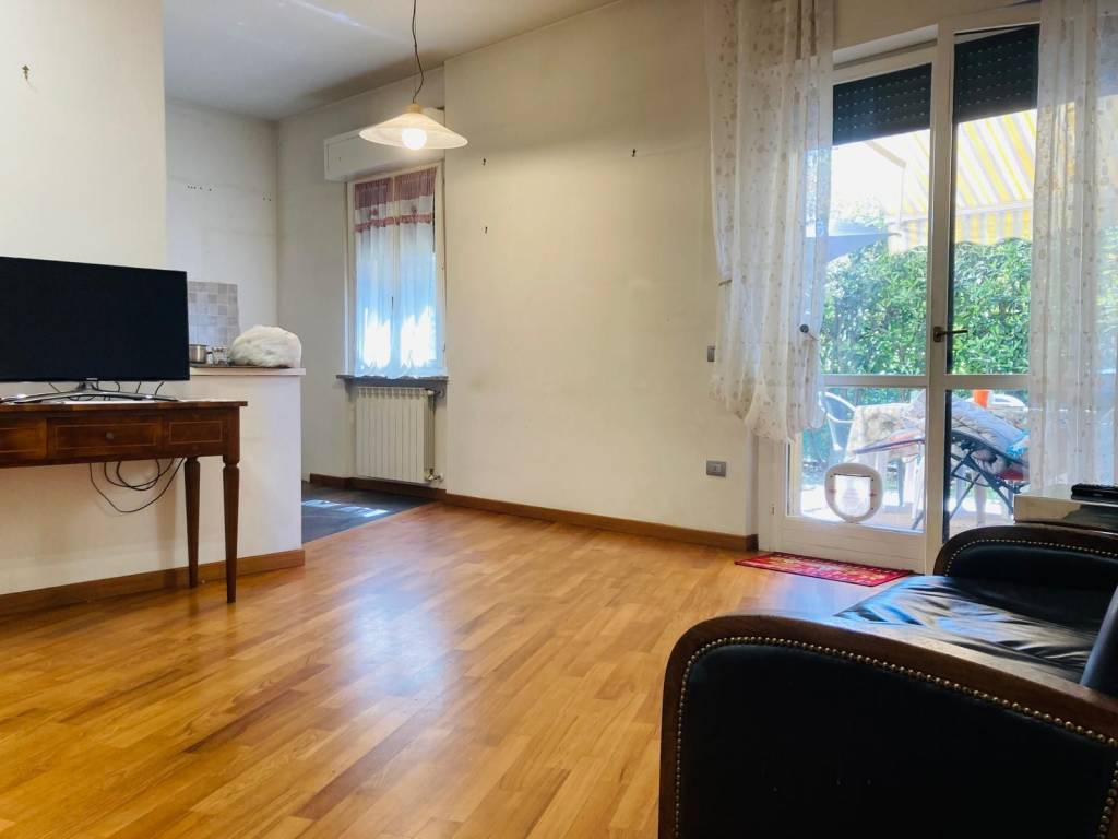 appartamento in vendita a Cardano al Campo