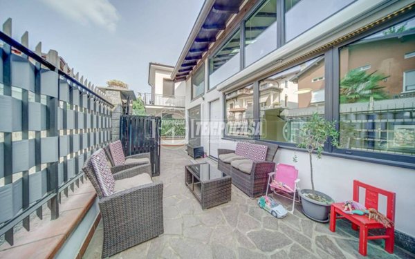 casa indipendente in vendita a Cardano al Campo
