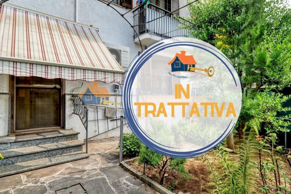 casa indipendente in vendita a Cardano al Campo