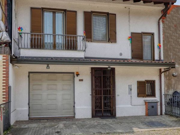 casa indipendente in vendita a Cardano al Campo