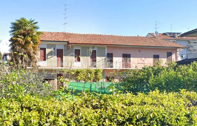 casa indipendente in vendita a Cardano al Campo