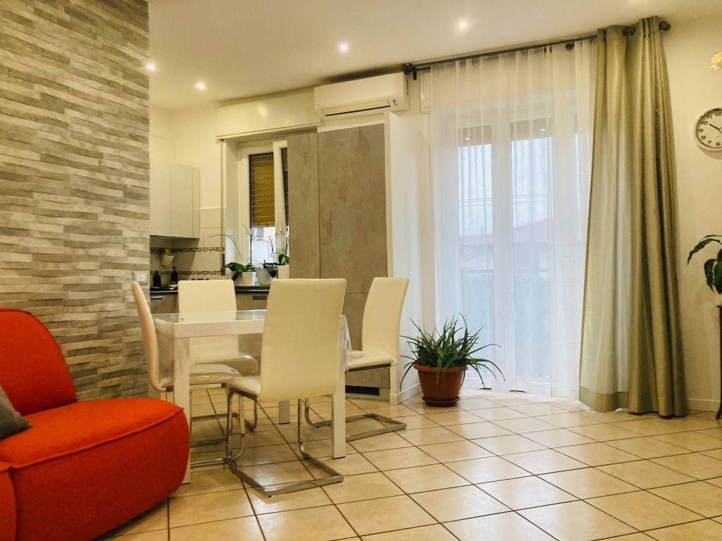 appartamento in vendita a Cardano al Campo