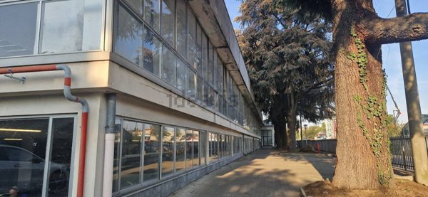 capannone in vendita a Cardano al Campo