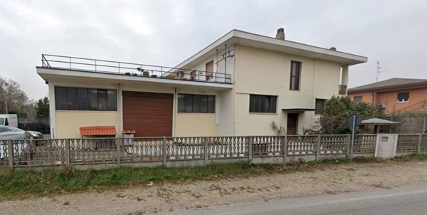 casa indipendente in vendita a Cardano al Campo