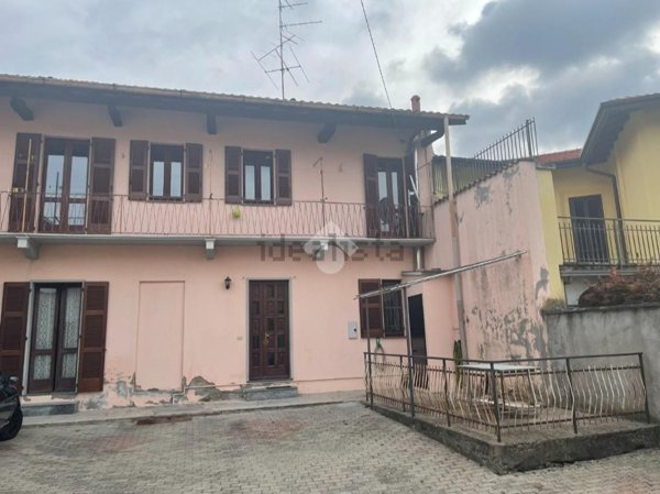 appartamento in vendita a Cardano al Campo