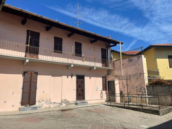 appartamento in vendita a Cardano al Campo