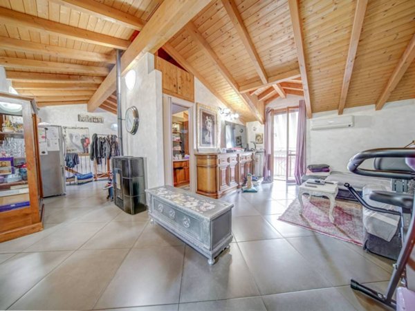 appartamento in vendita a Cardano al Campo