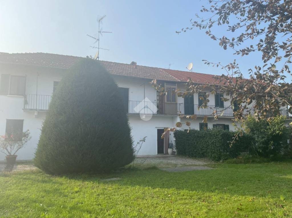 casa indipendente in vendita a Cardano al Campo