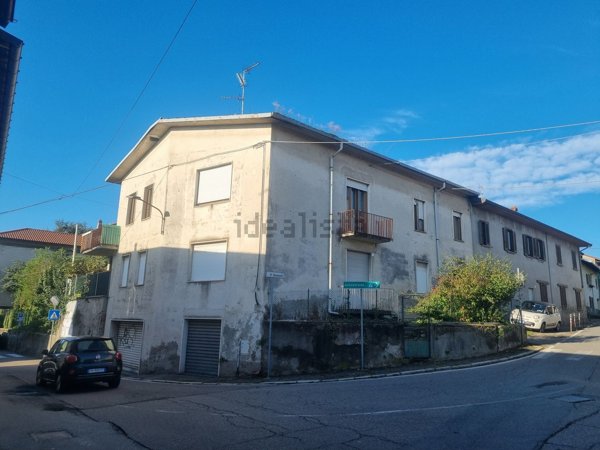 casa indipendente in vendita a Cardano al Campo