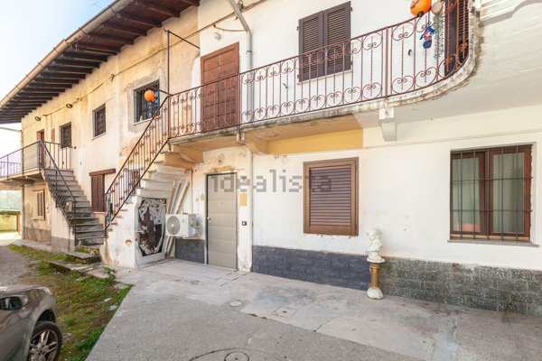 appartamento in vendita a Cardano al Campo