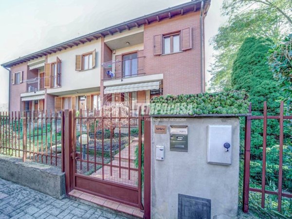 casa indipendente in vendita a Cardano al Campo