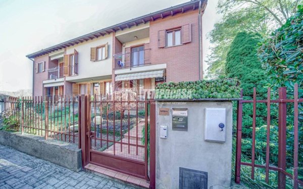 casa indipendente in vendita a Cardano al Campo