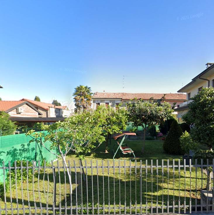 casa indipendente in vendita a Cardano al Campo