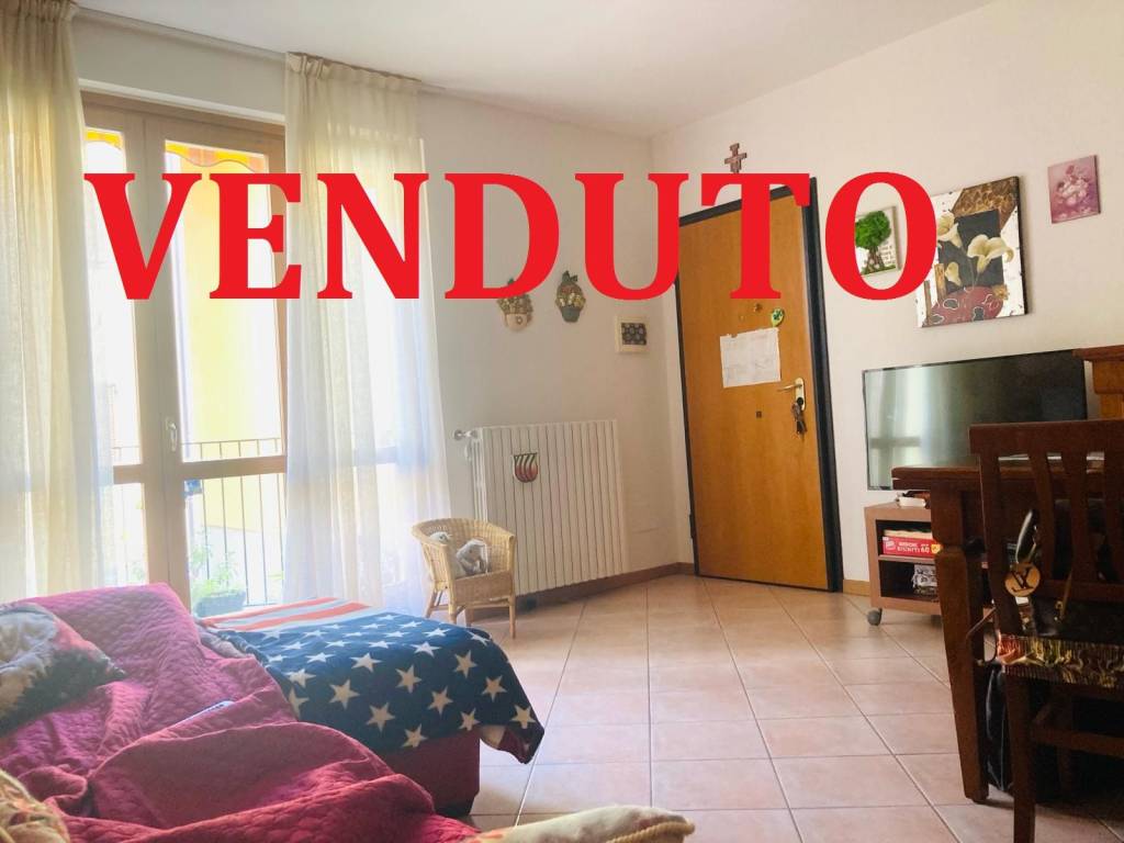 appartamento in vendita a Cardano al Campo