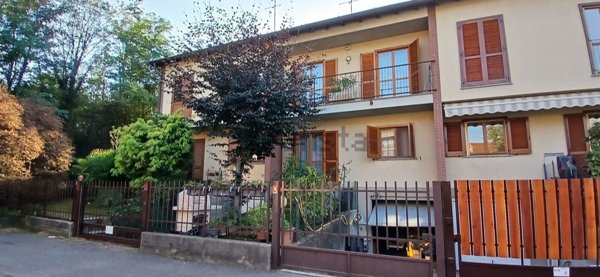 casa indipendente in vendita a Cardano al Campo