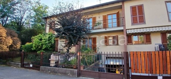 casa indipendente in vendita a Cardano al Campo