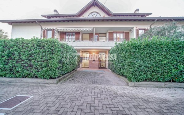 appartamento in vendita a Cardano al Campo