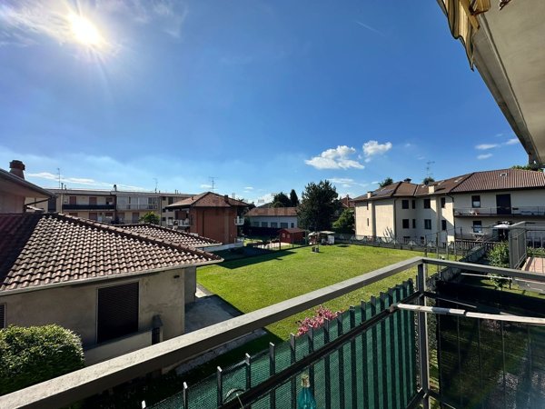 casa indipendente in vendita a Cardano al Campo