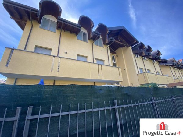 appartamento in vendita a Cardano al Campo